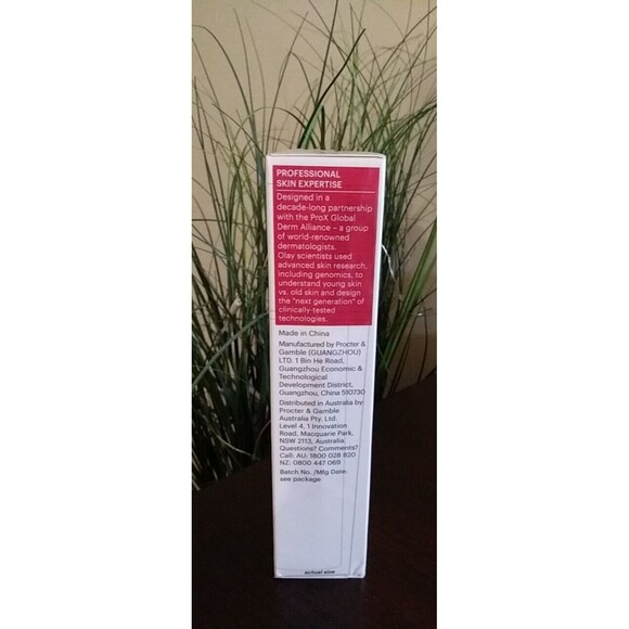 ProX by Olay Dermatological Anti-Aging Youth-Activ Rejuvenating Clear Lotion NIB - Picture 2 of 5